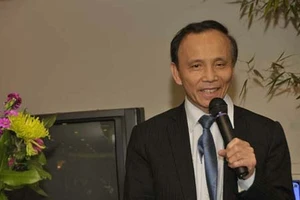 Nhà thơ, dịch giả Lâm Quang Mỹ: Sáng tạo trong không gian bốn chiều