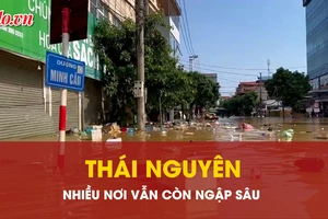 TP Thái Nguyên: Nước lũ bắt đầu rút, nhiều khu dân cư vẫn ngập sâu