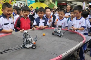 Học sinh tiểu học học không quá 7 tiết/ngày