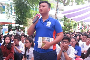 'Em muốn mở tiệm Internet, làm MC thì bắt đầu từ đâu?'