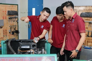 Đại học Nguyễn Tất Thành công bố 2 loại điểm sàn xét tuyển