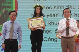 Học sinh TP.HCM không chỉ học giỏi, làm việc giỏi!