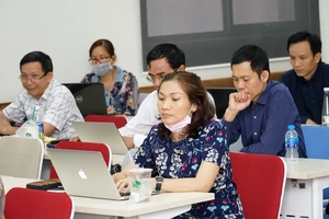 Dạy học trực tuyến 'lên ngôi' giữa mùa dịch COVID-19