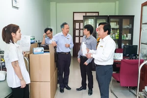 Nghỉ tránh dịch COVID, sinh viên được hỗ trợ gần 400 triệu 