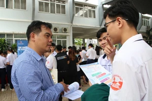 ĐH Sư phạm TP.HCM công bố đề minh họa thi năng lực chuyên biệt