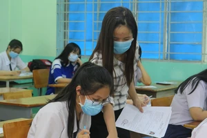 Thí sinh dự thi tốt nghiệp THPT tại TP.HCM năm 2020. Ảnh: PA