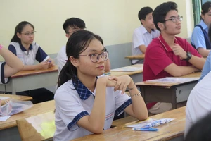 TP.HCM hủy toàn bộ đề thi tuyển sinh lớp 10, giải phóng các hội đồng thi