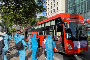 Đưa 500 sinh viên Khánh Hòa tại TP.HCM về quê