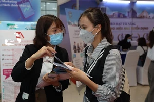 Không thích ứng ‘bình thường mới’, sinh viên giỏi cũng bị ‘loại’