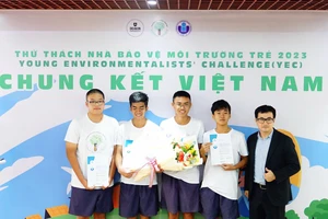 Học sinh ‘bắn’ tiếng Anh như gió tại chung kết về bảo vệ môi trường