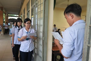 Thí sinh cần lưu ý gì khi đi làm thủ tục dự thi tốt nghiệp THPT?