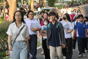 Điểm chuẩn đánh giá năng lực Trường ĐH Kinh tế - Luật nhiều bất ngờ