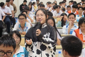 Chuyên gia trí tuệ nhân tạo khuyên học sinh đừng biến mình thành robot