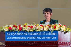 Người phụ nữ có '1 không 2' nhắn nhủ với sinh viên ĐH Quốc gia TP.HCM