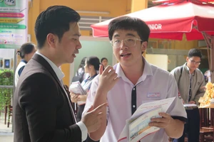 ‘Học sinh chọn ngành học đừng hỏi sẽ làm việc ở đâu, lương bao nhiêu?’