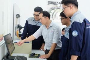 Tạo cơ chế “đặt hàng” từ doanh nghiệp đến trường học: Sinh viên vững kiến thức, chắc kỹ năng