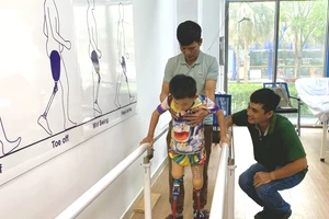 Từ trang báo đến đời sống: Khi ngòi bút thắp lên những phép màu đời thực