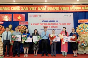 Báo Pháp Luật TP.HCM đoạt giải Ba Giải báo chí 'Vì sự nghiệp phát triển giáo dục TP.HCM' năm 2025