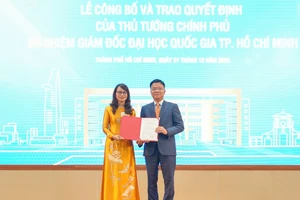 Phó Thủ tướng Lê Thành Long kỳ vọng lớn với nữ Giám đốc đầu tiên của ĐH Quốc gia TP.HCM
