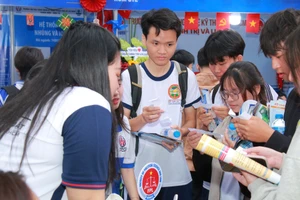 Tuyển sinh đại học 2026: Loạt trường lớn chuyển sang xét điểm tổng hợp