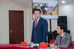 Thứ trưởng Nguyễn Xuân Sang làm việc tại Trường Đại học Giao thông vận tải TP.HCM