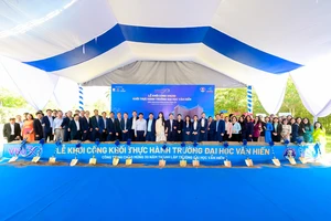 Trường Đại học Văn Hiến khởi công khối thực hành 15 tầng dành cho sinh viên