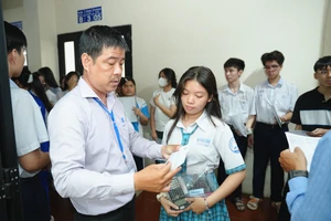 Mới: Thí sinh được dùng căn cước trên VNeID khi đi thi đánh giá năng lực