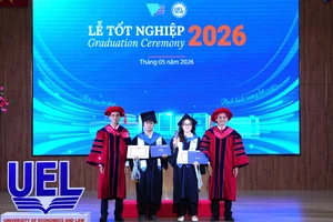 Hiệu trưởng UEL nhắn tân khoa: 'Không có nút undo cho những quyết định thiếu chuẩn xác'