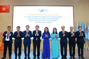 ĐH Quốc gia TP.HCM bổ nhiệm 24 lãnh đạo chủ chốt các trường thành viên