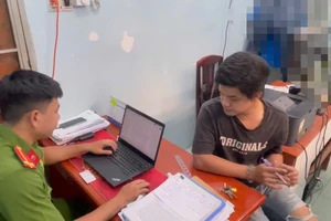 Đồng Nai: Bắt quả tang 2 thanh niên tàng trữ, mua bán trái phép chất ma túy