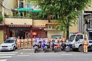 TP.HCM ra quân tổng kiểm soát phương tiện đường thủy và bảo đảm an toàn giao thông 