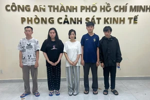 Công an TP.HCM bắt nhiều người liên quan vụ mua bán khí cười tại cơ sở Lava