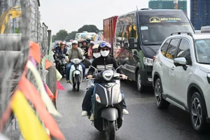 Cảnh sát Giao thông hướng dẫn người dân lộ trình quay lại TP.HCM sau lễ 2-9 