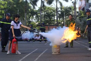 Tập huấn PCCC cho gần 200 chung cư tại TP.HCM dịp Tết