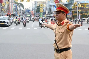 CSGT TP.HCM ra quân, bảo đảm giao thông ngày người dân trở lại làm việc sau Tết