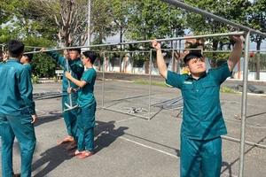 TP.HCM: Phường Tân Uyên xuyên đêm hoàn tất khâu chuẩn bị trước giờ tòng quân