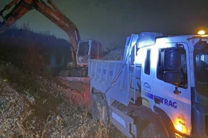 Khai thác đất trái phép, bị phạt 69 triệu đồng