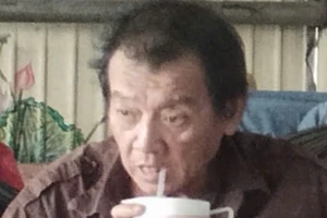 Tìm thông tin 'Bố già' tử vong trong quán cà phê ở TP.HCM