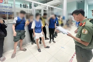 13 người bị Campuchia trục xuất vì liên quan lừa đảo trực tuyến