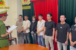 Mâu thuẫn lúc bán hàng, 2 nhóm lao vào hỗn chiến ở TP.HCM