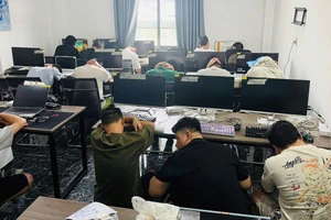 Kiểm tra 2 người dương tính ma túy, Công an TP.HCM triệt phá đường dây lừa đảo xuyên quốc gia