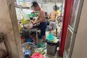 TP.HCM: Kiểm tra 13 cơ sở ăn uống, phát hiện 11 nơi vi phạm an toàn thực phẩm