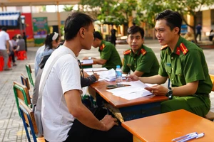 TP.HCM: Xã Tân Vĩnh Lộc ra quân xóa bỏ tội phạm, tệ nạn ma túy
