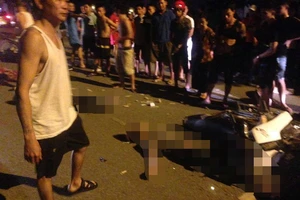 Đi xe máy tốc độ cao, 3 thanh niên tử vong