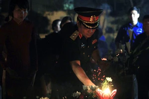 Thắp nến tri ân tưởng nhớ các anh hùng liệt sĩ nhân kỷ niệm 27-7