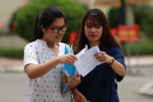 Liệt 1 trong 3 môn thi tổ hợp có rớt tốt nghiệp không?