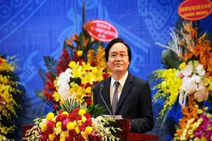 Bộ trưởng Bộ GD&ĐT gửi thư chúc mừng nhân ngày 20-11