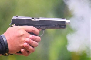 Bắt 3 kẻ bắn chết con nợ