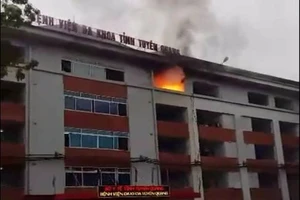 Cháy bệnh viện ở Tuyên Quang, nhiều người hoảng loạn