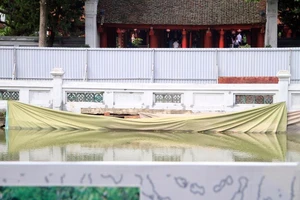 Giếng Thiên Quang - Văn Miếu xuống cấp nghiêm trọng